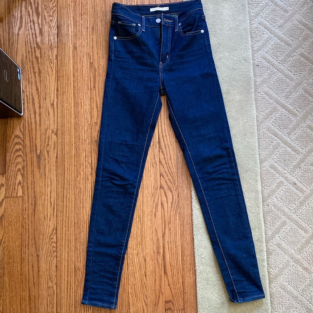 LEVI’S MILE HIGH SUPER SKINNY JEANS